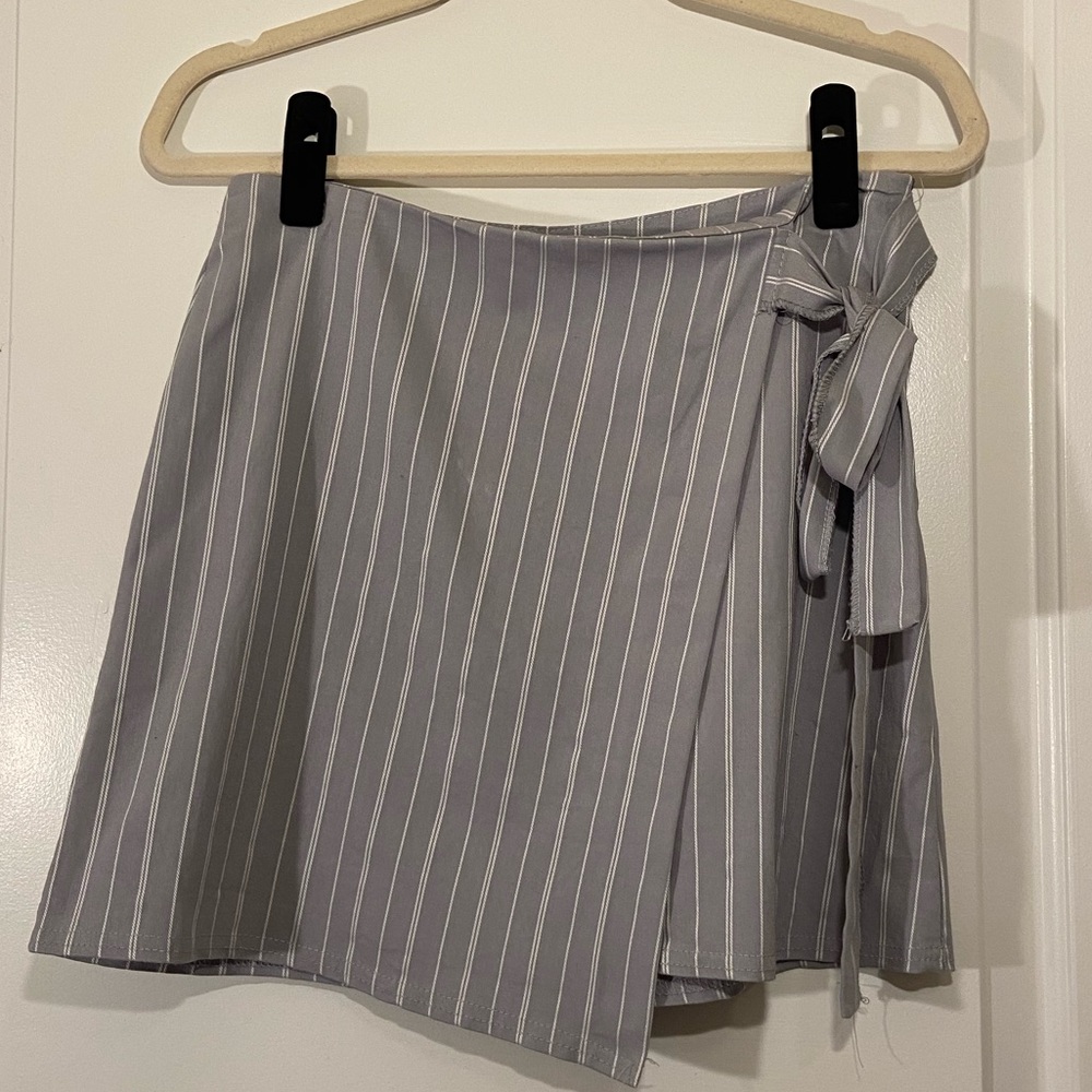 Nasty Gal gray & white pinstripe faux wrap skirt